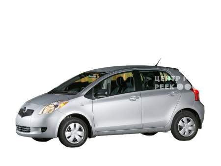 Тойота Yaris 2 Хэтчбек